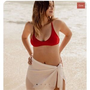 Andie Valencia Bikini Top (M) Classic bikini bottom (S)